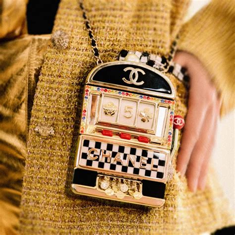 chanel minaudiere 2022